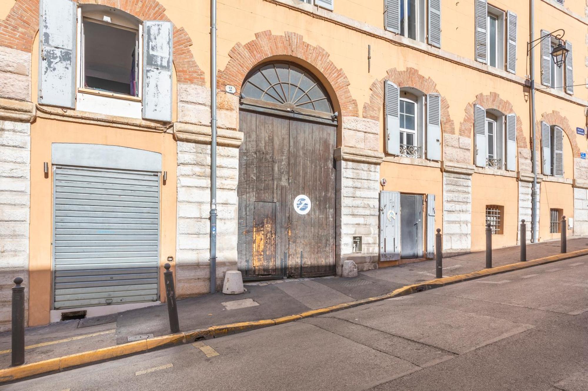 Adira Marseille Panier 2 Etoiles Apartment Exterior photo